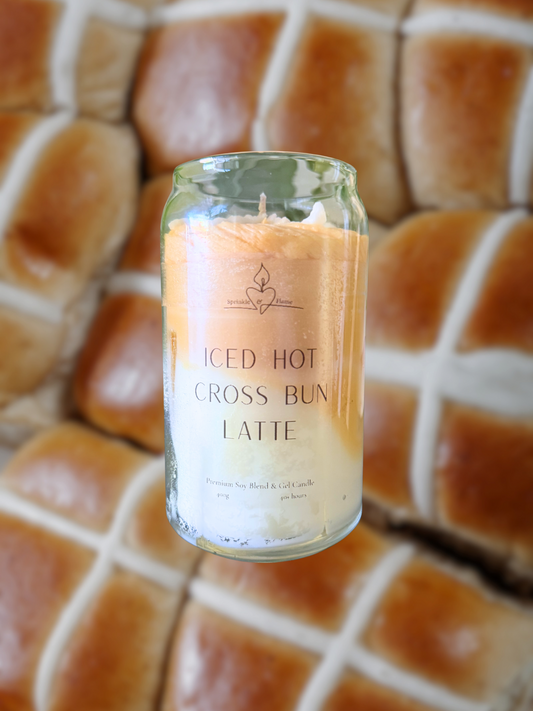 Iced Hot Cross Bun Latte Candle